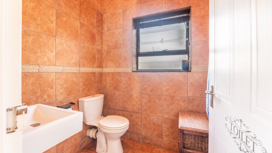 4 Bedroom Property for Sale in West Beach Western Cape